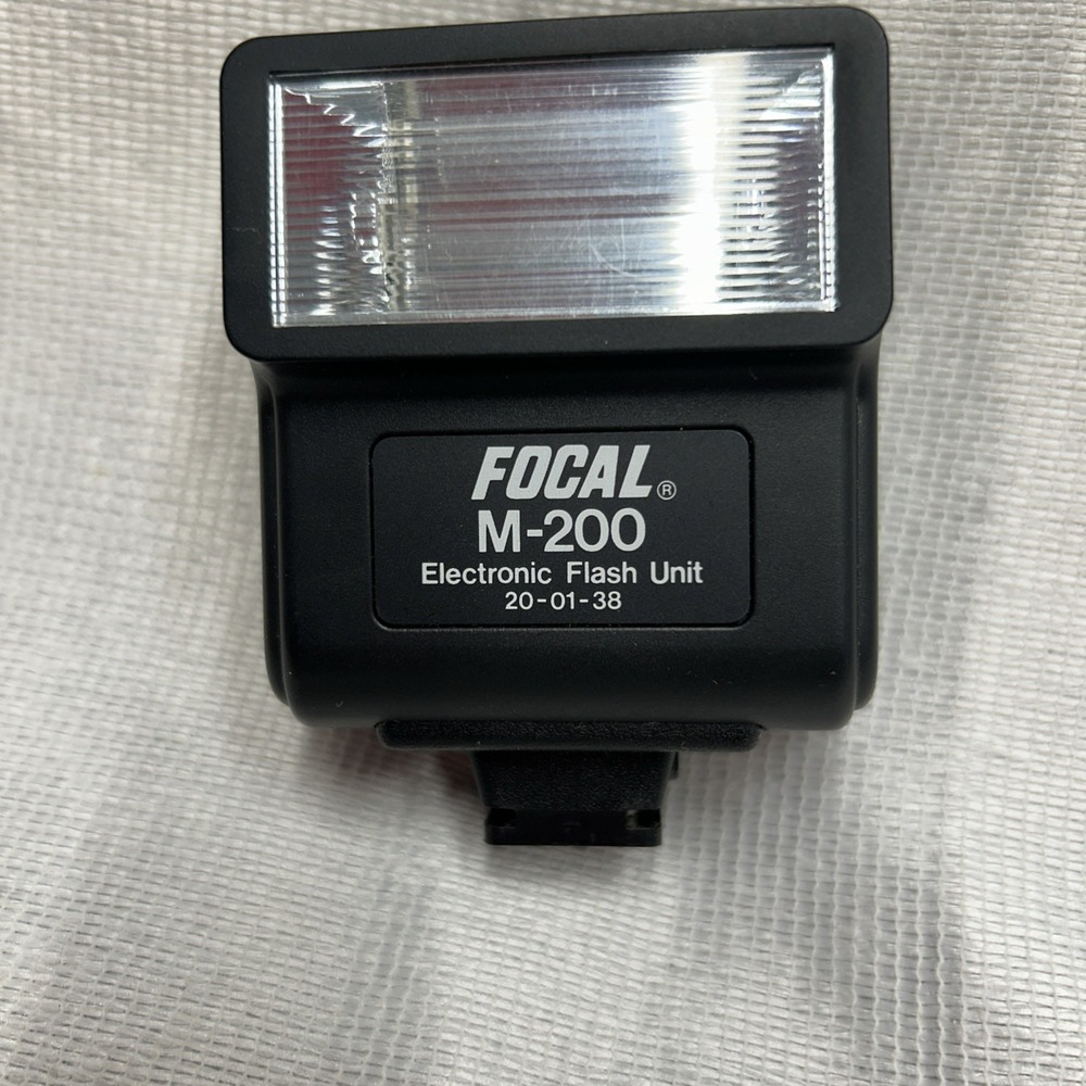 Focal M200 Shoe Mount Flash